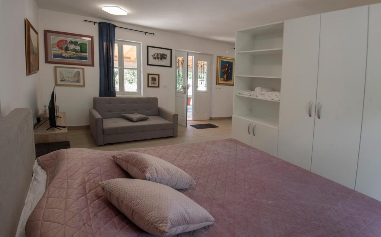Studio Apartman Roza Ston Extérieur photo